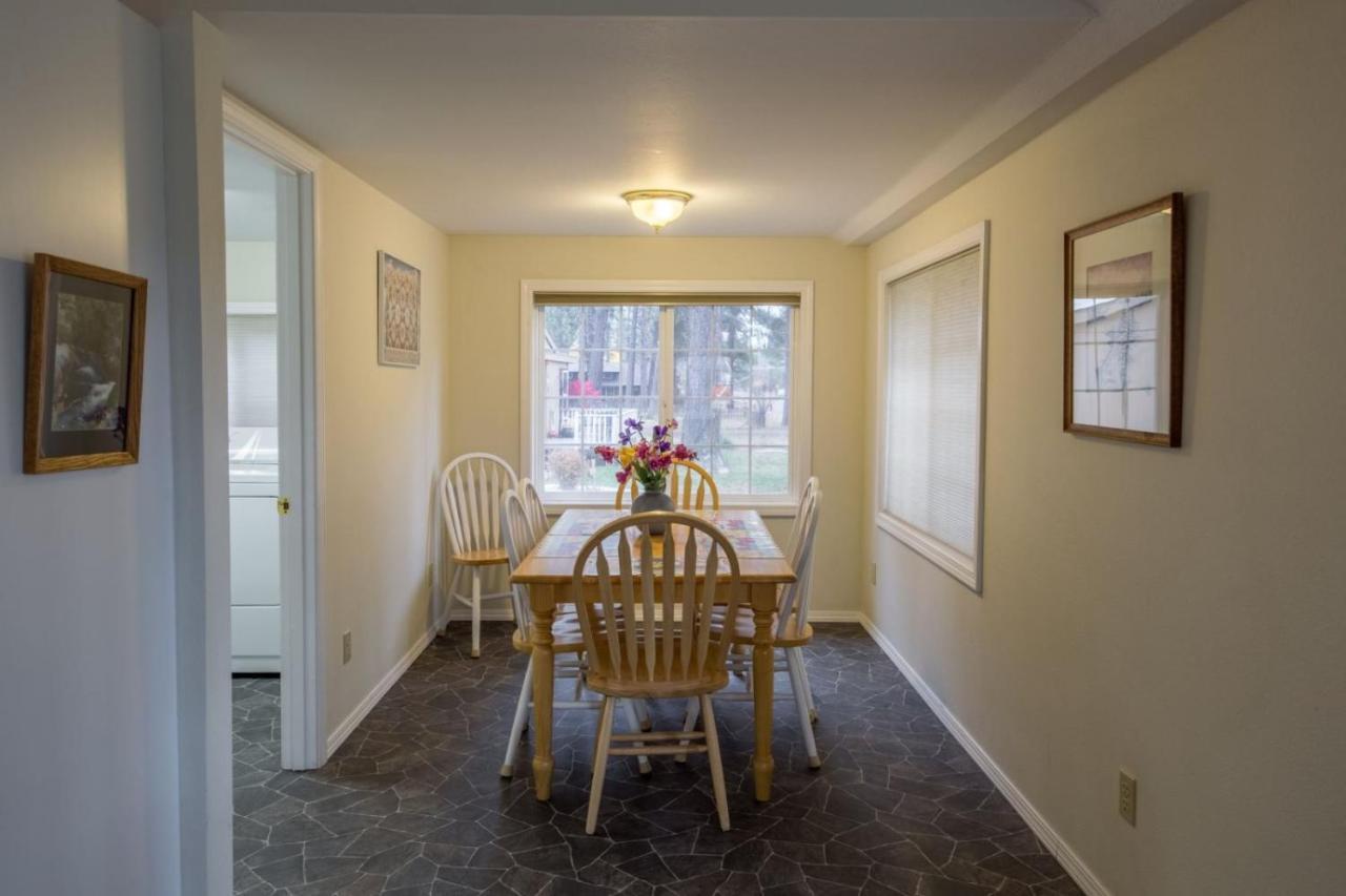 Pine Street Cottage ซิสเตอร์ส ภายนอก รูปภาพ